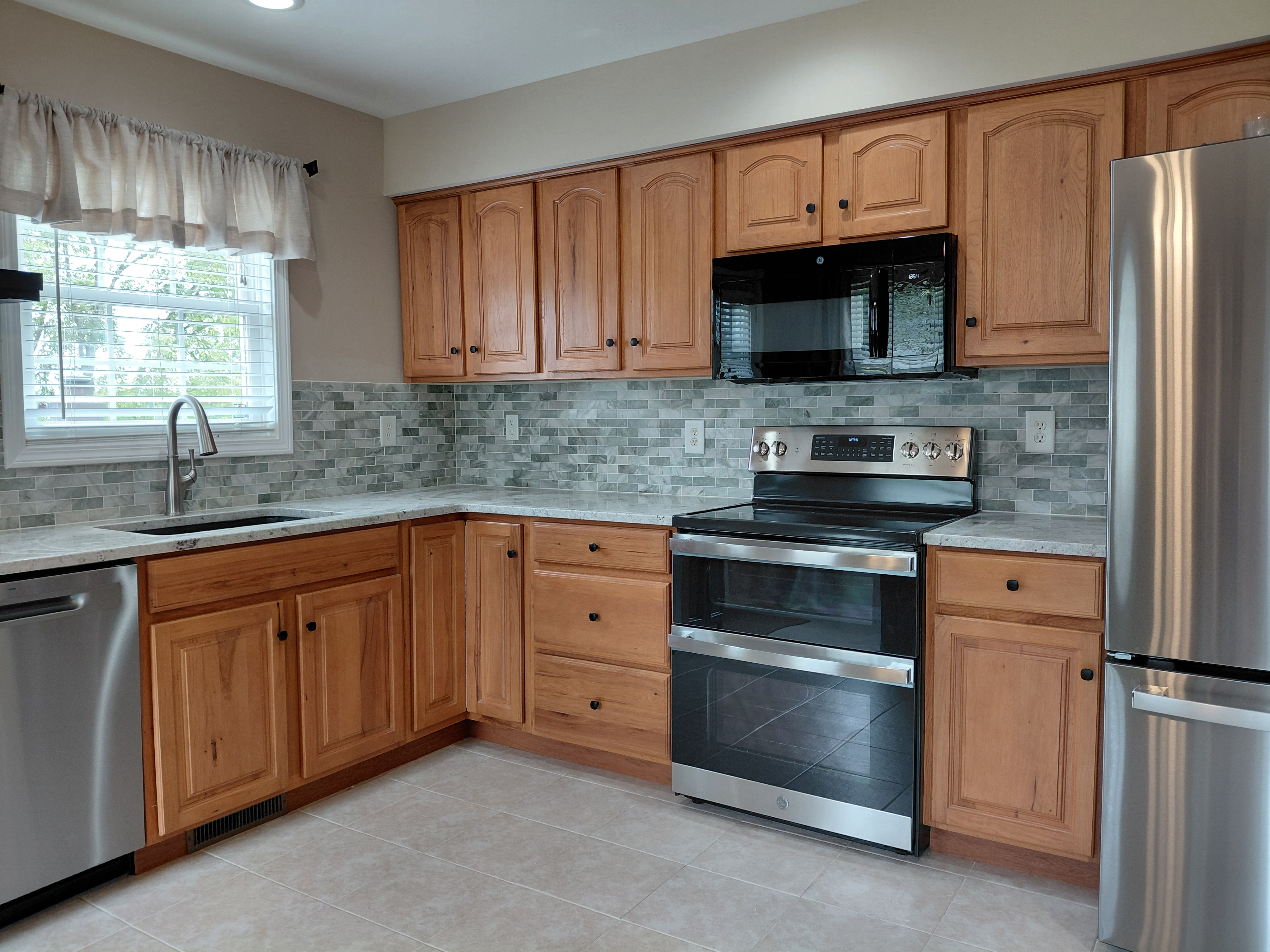 Kitchen Backsplash — Sunflower Contracting LLC in East Tennessee