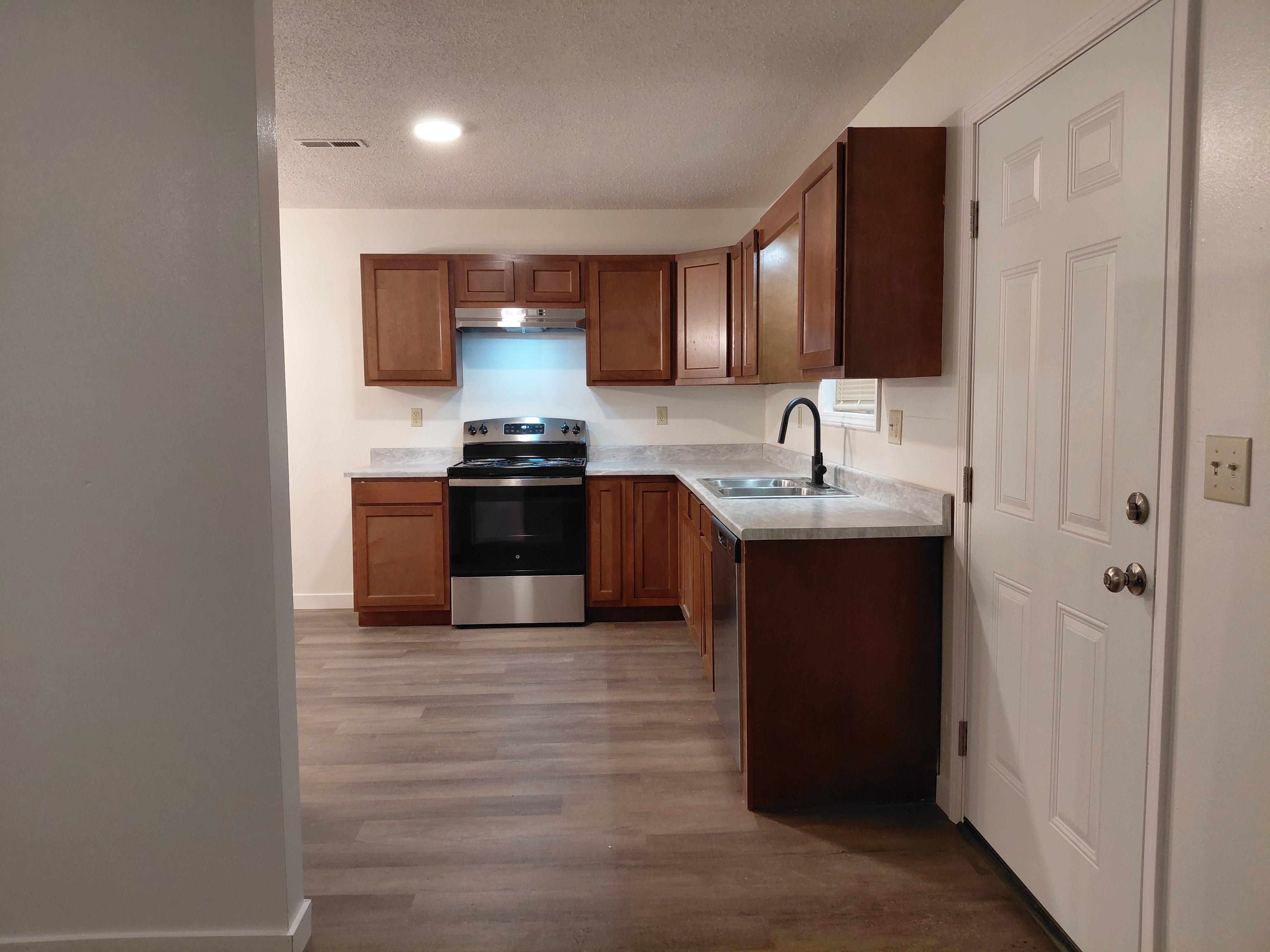 Baileyton Apartment — Sunflower Contracting LLC